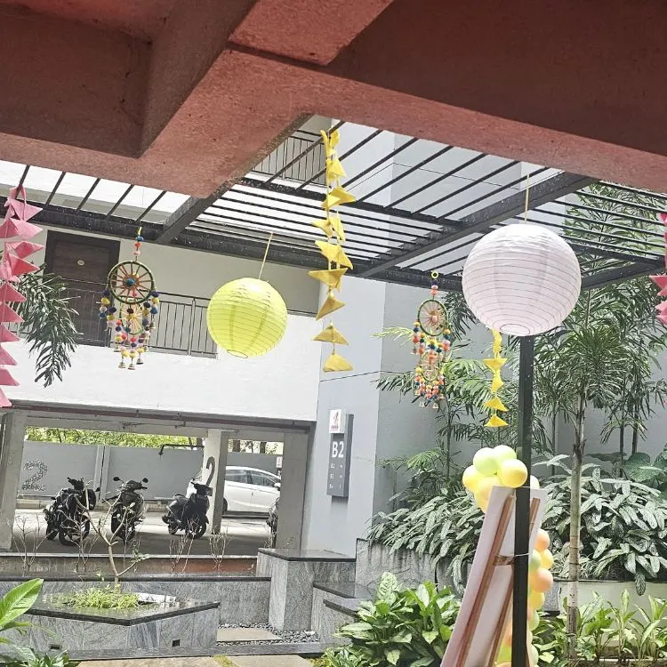 Paper ball and hangings decor